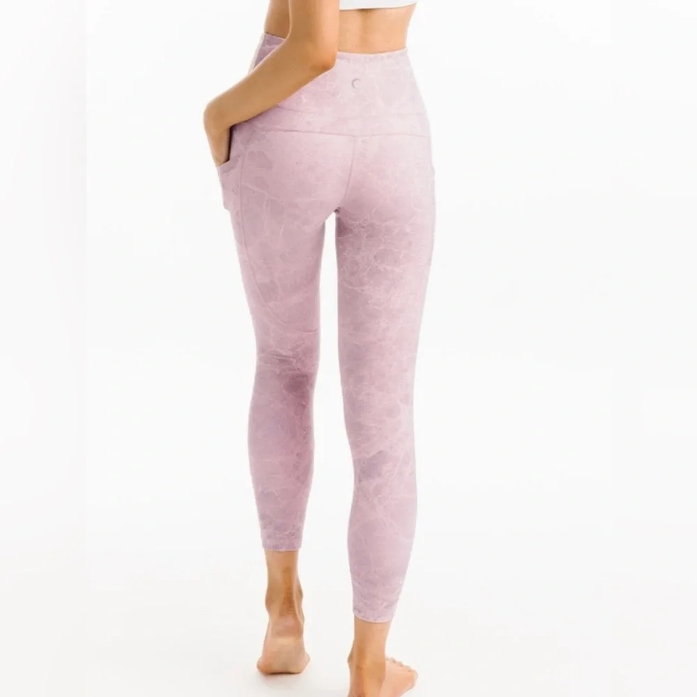 Zyia Pink Digital Granite Pocket Light N Tight Hi-Rise 7/8 leggings size 4